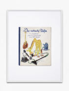 Annette Kelm, Erich Kästner, "Das verhexte Telefon", 1931. Williams & Co. Verlag GmbH, Berlin-Grunewald, Copyright Atrium Verlag AG, Zürich, 1935, Illustration Walter Trier, 2019. De la série "Die Bücher", 2019–2021. Collection Mudam Luxembourg © Annette Kelm. Courtesy de l’artiste et Herald St, Londres