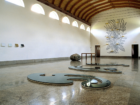 Michel Paysant, ‘La Grande Réserve III’, 1995. Dalle de verre découpée au jet d'eau JPA, socle en bois peint. 4,3 x 300,5 x 121,8 cm. Collection Mudam Luxembourg. Donation 2021 – De l'artiste. Vue de l’exposition ‘Michel Paysant’, Centre International d’Art et du Paysage, Île de Vassivières, Beaumont-du-Lac, 25.05 – 22.10.1996 © Centre International d’Art et du Paysage, Île de Vassivières, Beaumont-du-Lac