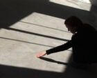 MarieCool_FabioBalducci_ouverture_dans_le_mur_mudam_collection