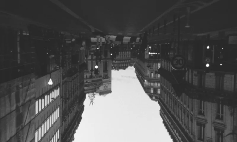 Ana Vaz, Meteoro (still), 2023-2024. 16mm transferred to 4K