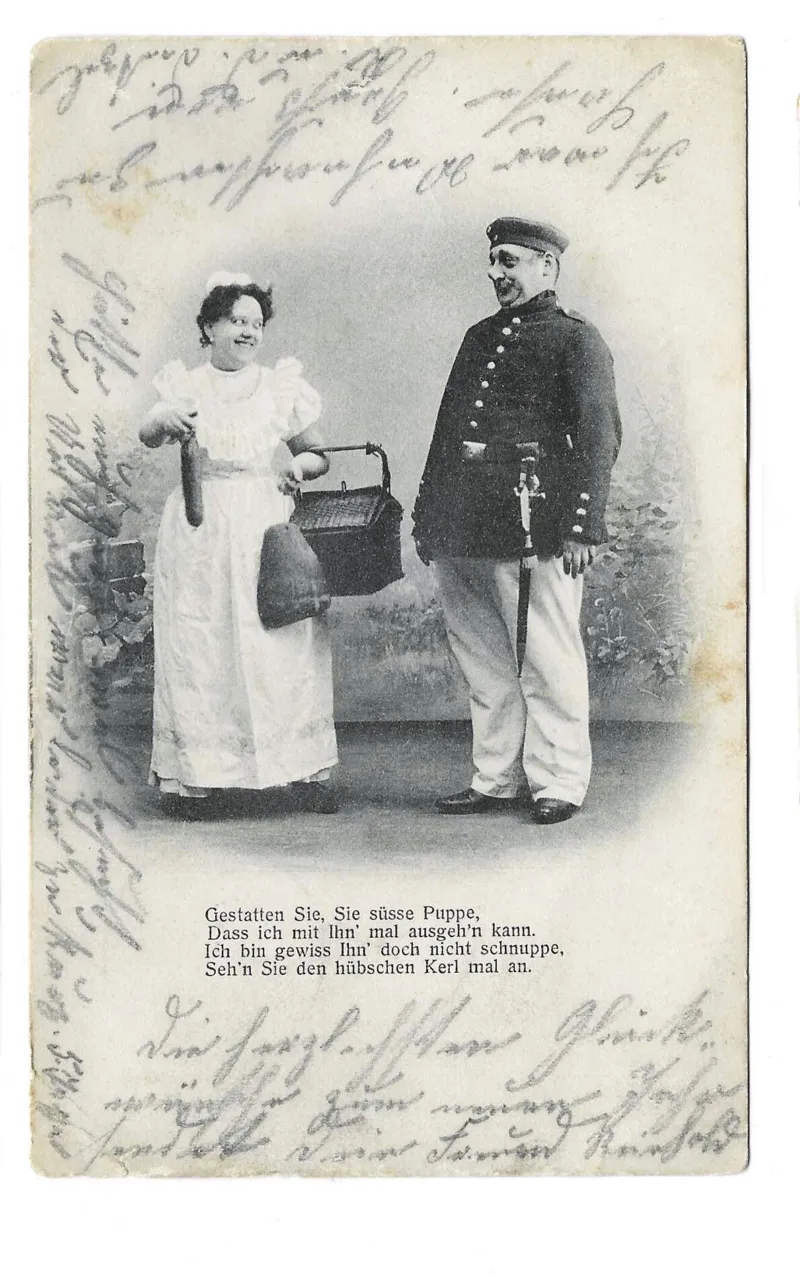 Gestatten sie, sie süße Puppe [...] / Allow me, you sweet doll [...], postcard, 9 x 14 cm, 1905. From the postcard collection of artist Julia Schäfer.