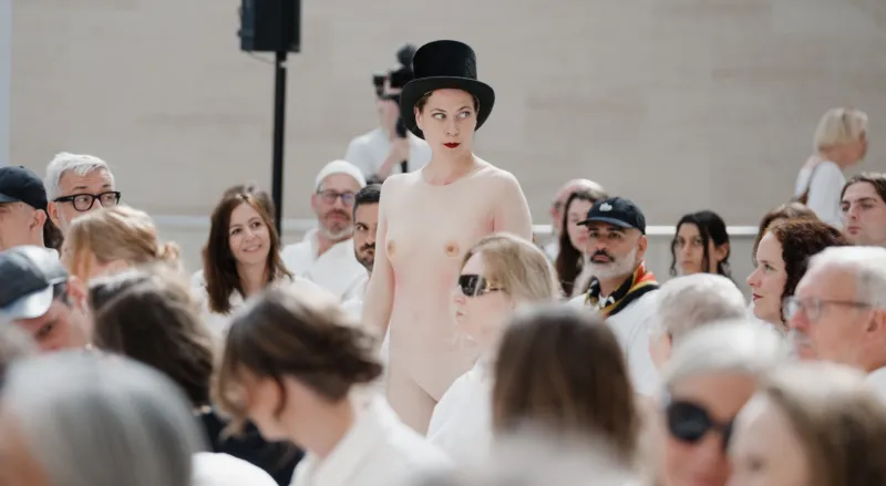 Actress Marie Jung performs a text by artist Sophie Jung in the sisters’ first collaboration, presented as part of Mudam’s 20th anniversary celebration on 30 June 2026.