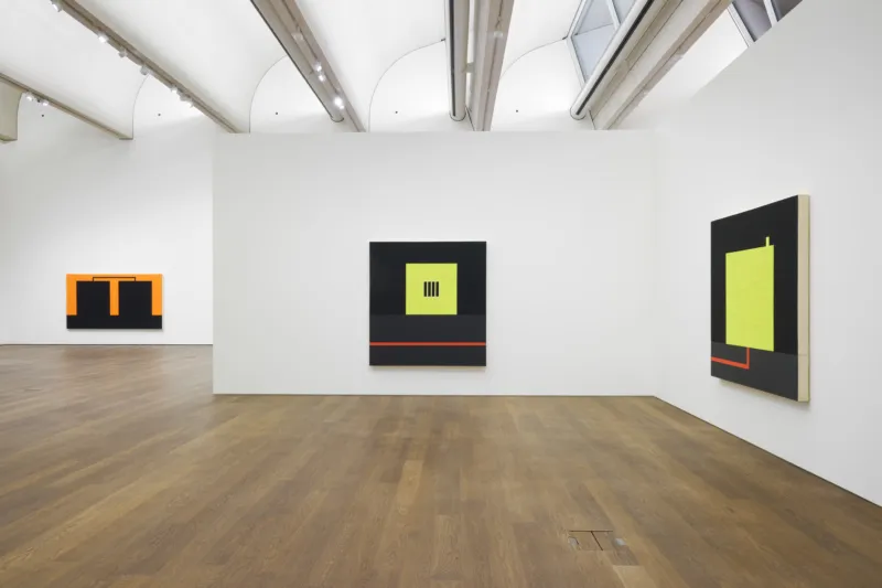 Vue de l'exposition "Peter Halley. Conduits: Paintings from the 1980s", Mudam Luxembourg 31.03 – 15.10.2023 © Photo : Mareike Tocha | Mudam Luxembourg