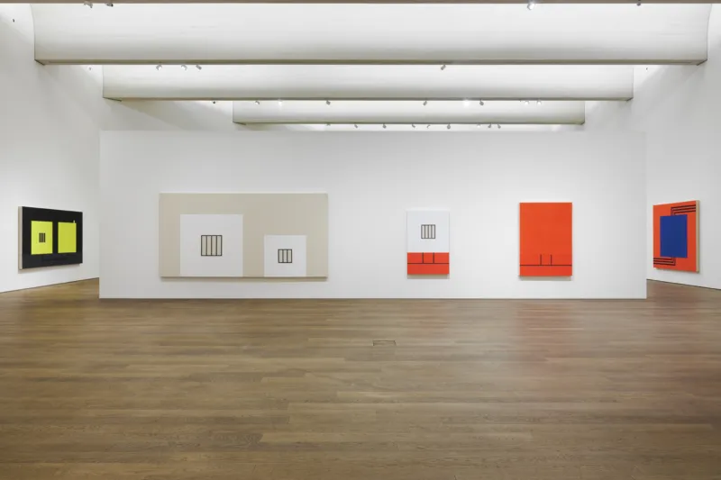 Vue de l'exposition "Peter Halley. Conduits: Paintings from the 1980s", Mudam Luxembourg 31.03 – 15.10.2023 © Photo : Mareike Tocha | Mudam Luxembourg