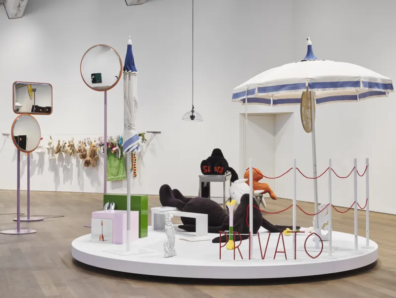 View of the exhibition ‘Cosima von Bonin: Songs for Gay Dogs’, Mudam Luxembourg. Photo: Mareike Tocha © Mudam Luxembourg