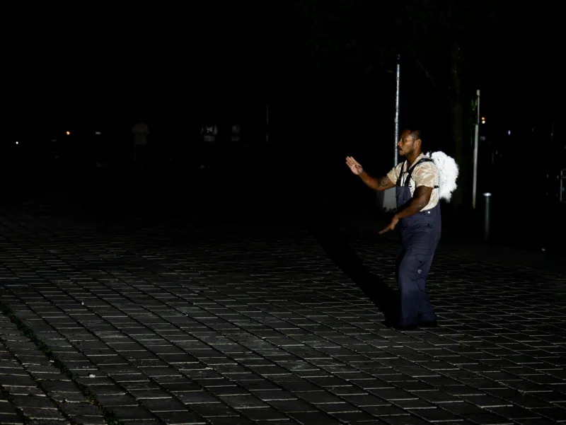 ‘Lemi Ponifasio/Elisabeth Schilling: The Manifestation’ performance view. Photo: Inês Rebelo de Andrade © Mudam Luxembourg, Théâtres de la Ville de Luxembourg, Philharmonie