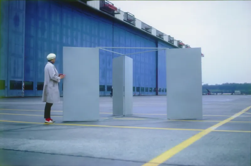Charlotte Posenenske Airport Frankfurt 1968 FR A1