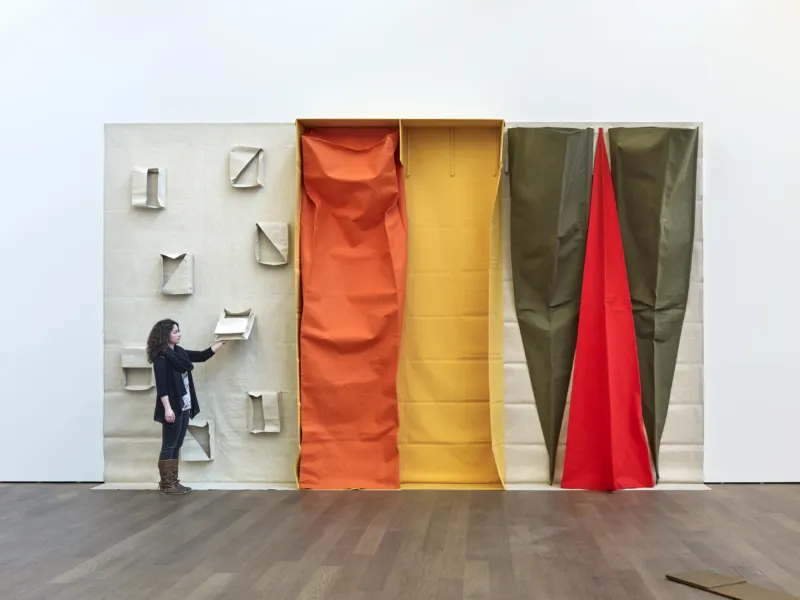 Franz Erhard Walther Remi Villaggi Mudam Luxembourg 1