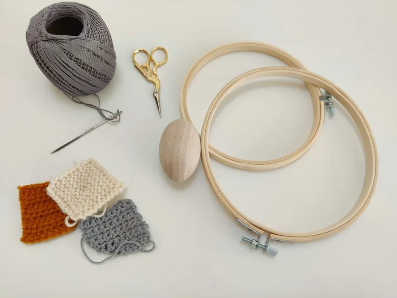 Knitting gear