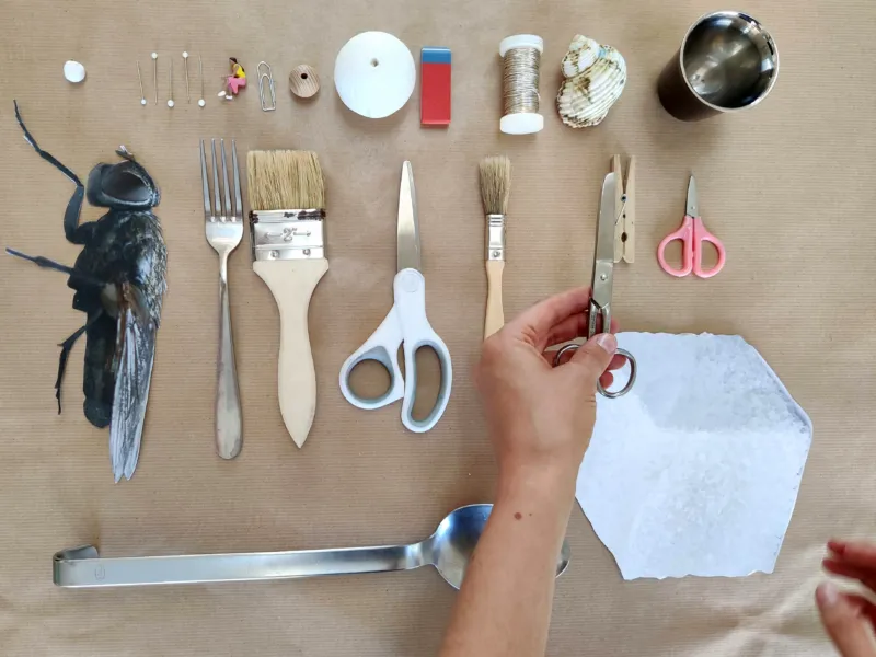 A series of well aligned tools for artistic workshops.
