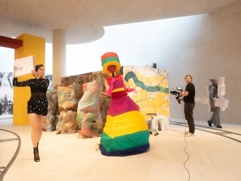 Performance ‘Xanti Shenanigans’ by Monster Chetwynd. 11.07.2024, Mudam Luxembourg. Photo: Makoto C. Ôkubo © Mudam Luxembourg