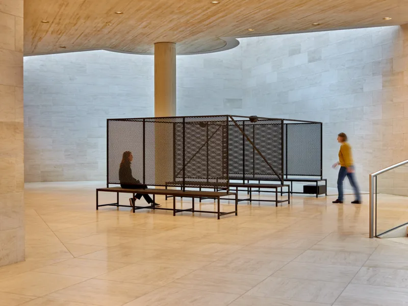 Vue de l'exposition "Nora Turato. i am happy to own my implicit biases", 19.11.2022 – 04.05.2023 Mudam Luxembourg © Photo : Studio Rémi Villaggi | Mudam Luxembourg