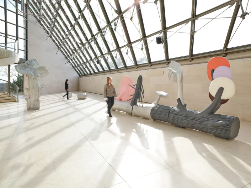 Vue de l'exposition "Martine Feipel & Jean Bechameil. Garden of Resistance", 05.02.2022 – 09.01.2023, Mudam Luxembourg © Photo : Rémi Villaggi | Mudam Luxembourg