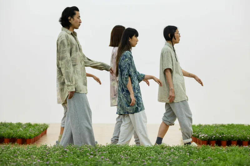Nina Beier and Bob Kil, ‘Field Trip’, 2023. Performance view, Art Sonje Center, Seoul, 2023. Courtesy of the artists, Standard (Oslo), Oslo and Croy Nielsen, Vienna