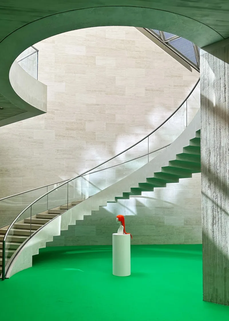Sin Wai Kin, ‘The Storyteller outside’, 2023, Courtesy of the artist and Soft Opening, London. Mudam Luxembourg, I. M. Pei architect design.